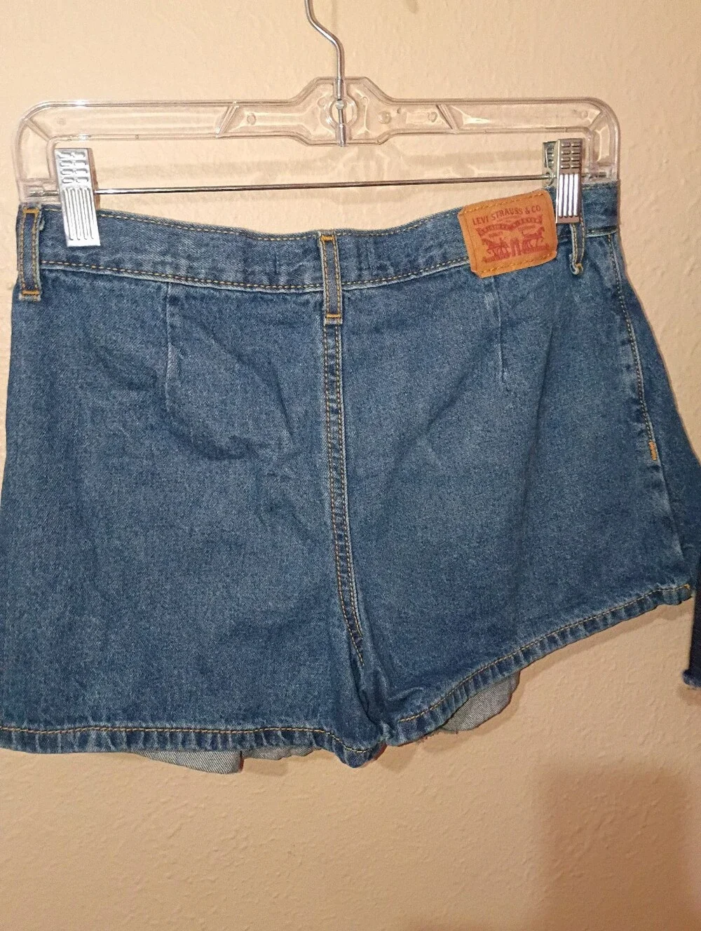 Girls Size 14 NWOT OLD NAVY SHORTS & EUC LEVIS SKORT